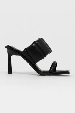 Γυναικεία Σαγιονάρες Δερμάτινες παντόφλες Miss Sixty χρώμα: μαύρο